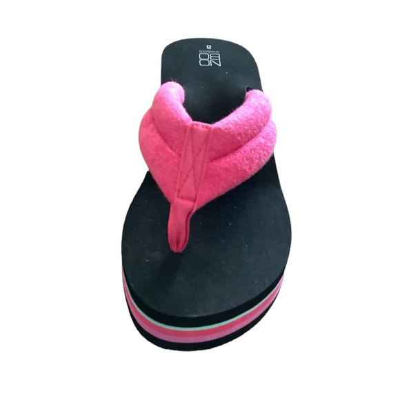 Mid-Heel Platform Wedge Sandals - Picture 3 of 8